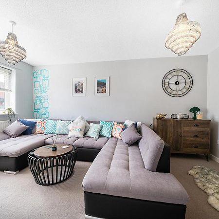 Stylish 3 Bed House, Large Garden, Parking, Wifi - Esho Stays Coventry Exterior photo