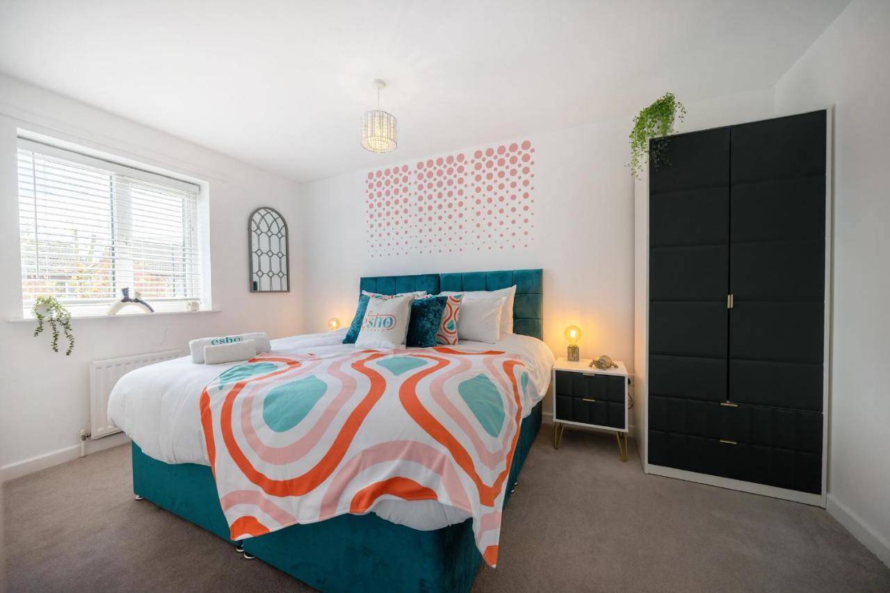 Stylish 3 Bed House, Large Garden, Parking, Wifi - Esho Stays Coventry Exterior photo