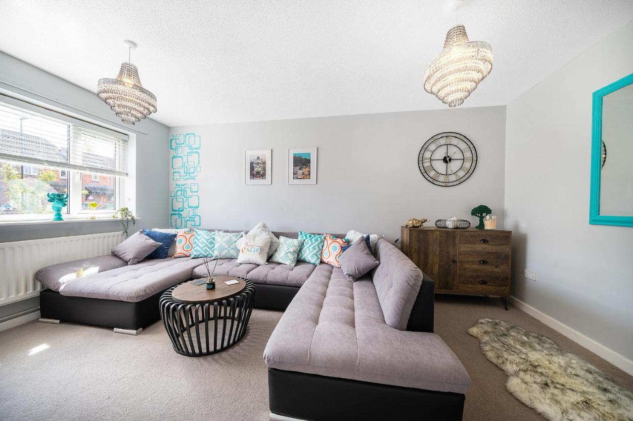 Stylish 3 Bed House, Large Garden, Parking, Wifi - Esho Stays Coventry Exterior photo