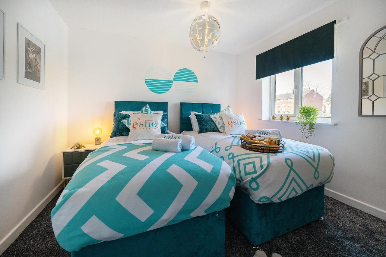 Stylish 3 Bed House, Large Garden, Parking, Wifi - Esho Stays Coventry Exterior photo