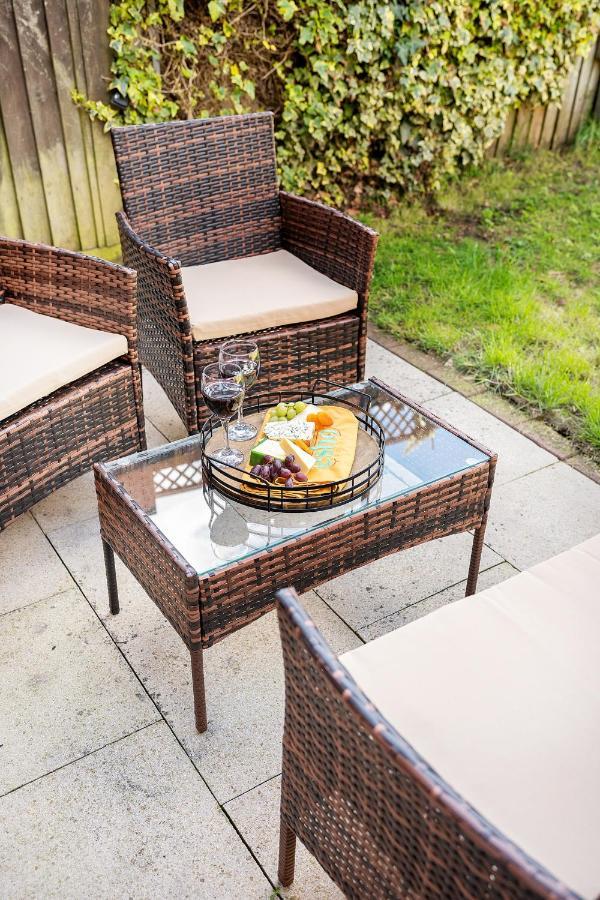 Stylish 3 Bed House, Large Garden, Parking, Wifi - Esho Stays Coventry Exterior photo