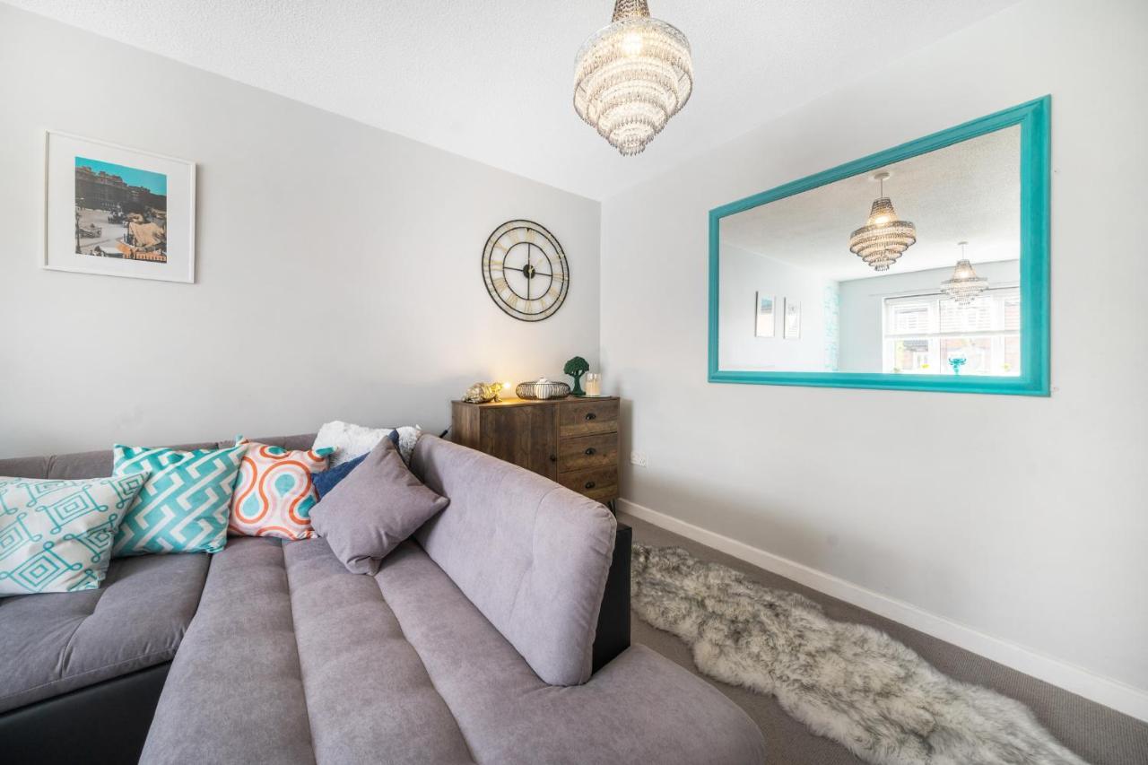 Stylish 3 Bed House, Large Garden, Parking, Wifi - Esho Stays Coventry Exterior photo